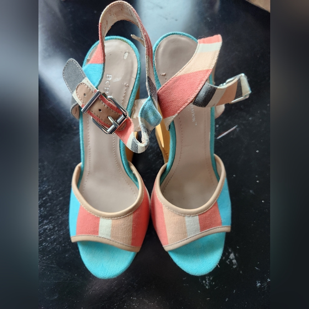 BCBGeneration Women's Coral and Teal Heels